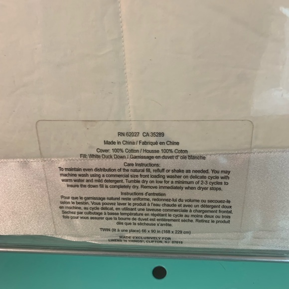 New Hotel Living for Linens N Things Ivory Duck Down Filled Cotton Blanket Twin - Picture 4 of 4